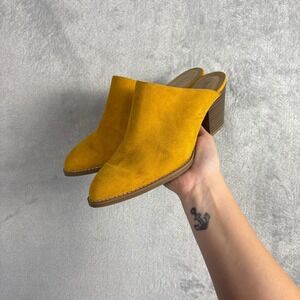 Old Navy Womens Mustard Yellow Faux Suede Pointed Toe Block Heel Mules Size 9